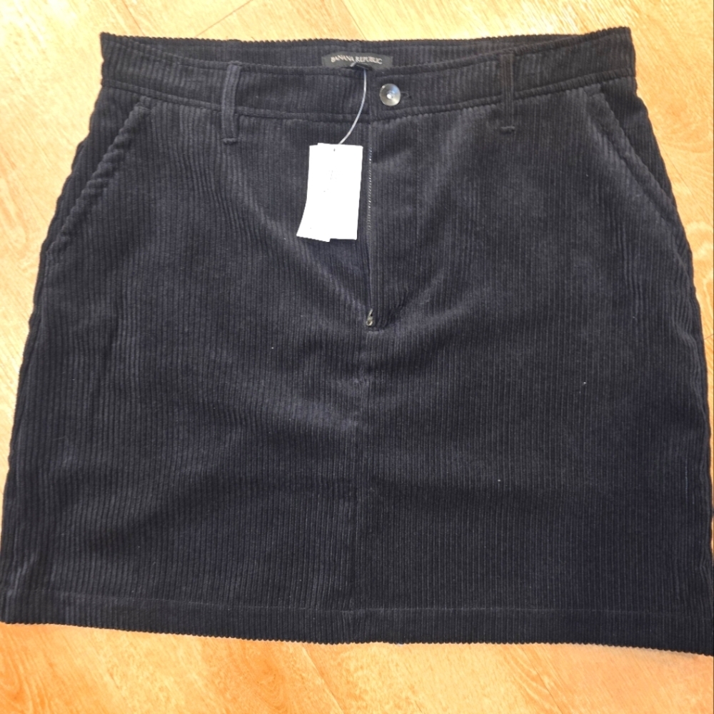Banana Republic Black Corduroy Pencil Skirt Womens 10 NWT - Picture 1 of 6